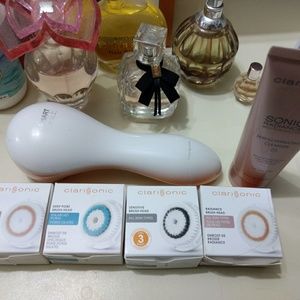Clarisonic smart profile with extras!